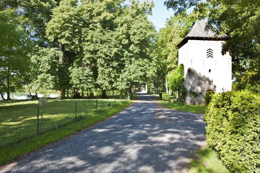 Готель Lozerkasteel Kruishoutem Екстер'єр фото