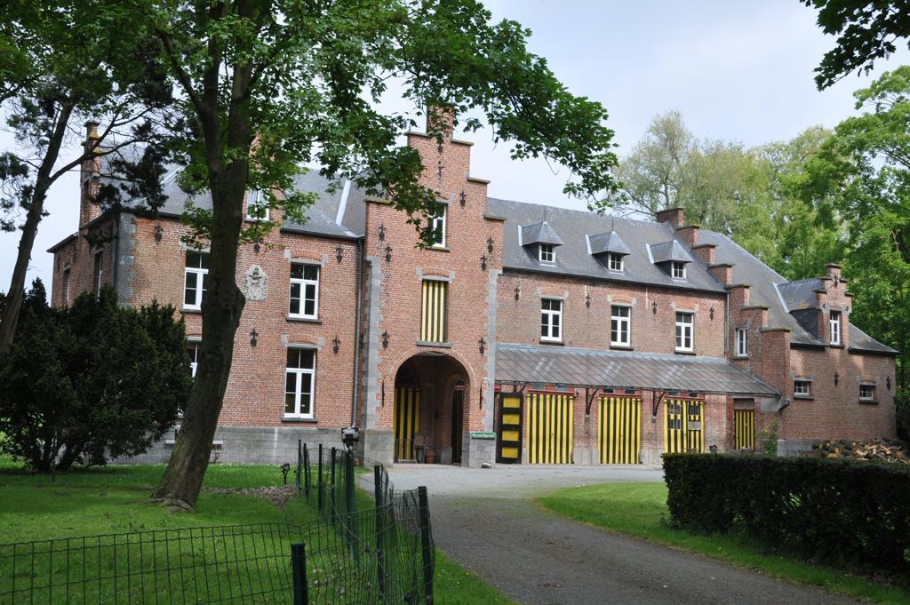 Готель Lozerkasteel Kruishoutem Екстер'єр фото